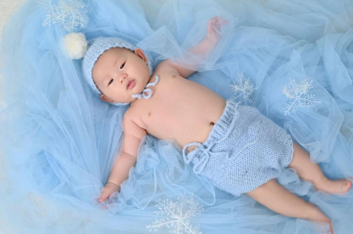 阜阳两个半月宝宝发育标准